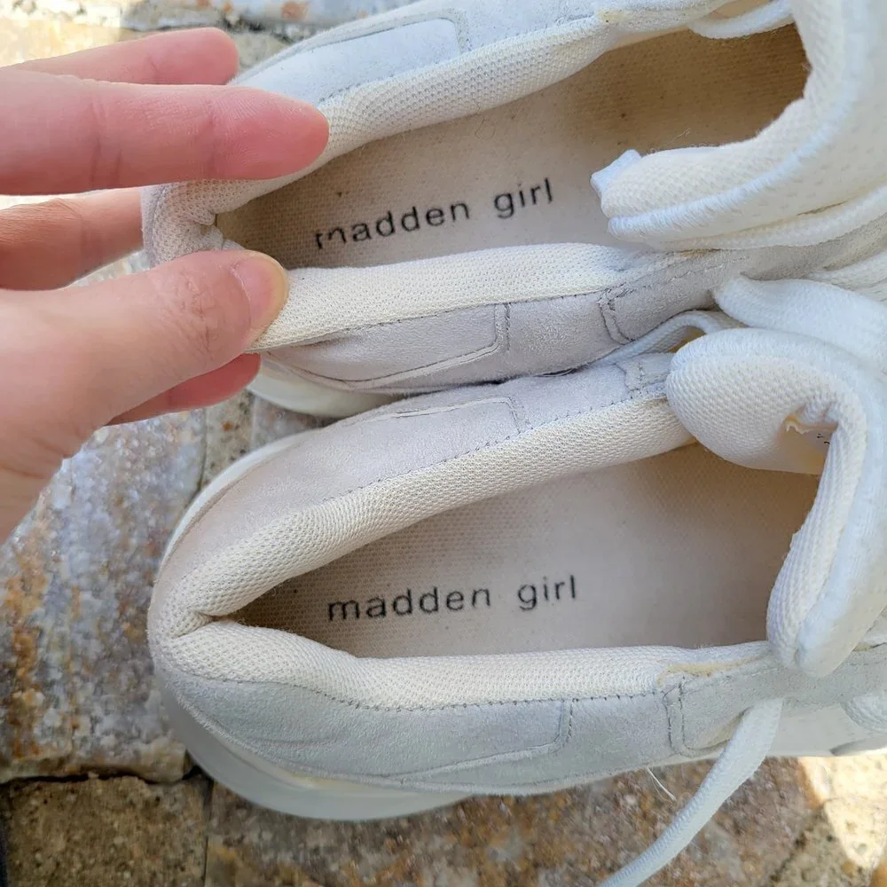 Madden Girl Chunky Platform Off White Gray Burrel Comfort Sneakers Size 7